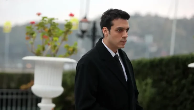 A.B.İ.’nin Fikret’i Ali Önsöz yaşadığı akran zorbalığını anlattı: "Varlığım belki rahatsız ediyordu"