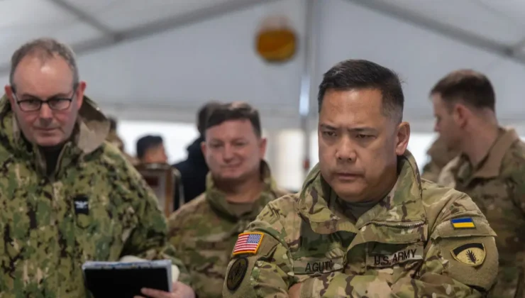 ABD’li generalden skandal: Hem belgeyi unuttu hem sarhoş oldu