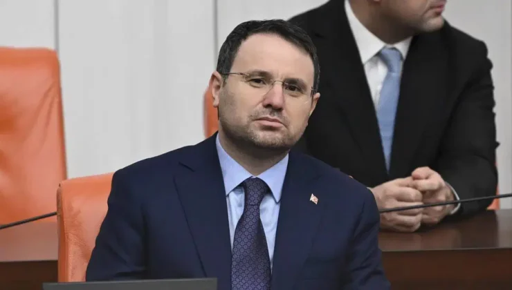 Akın Gürlek öğrenciyken ders notlarını sattığını anlattı: Dönem arkadaşı ticaretin ‘ayrıntılarını’ aktardı