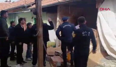 Depoda duvar çöktü: Dengesini kaybedince elini makineye kaptıran çocuğun parmakları koptu