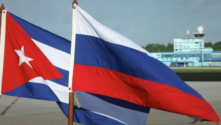 FT: Rus petrol tankerleri Küba yolunda