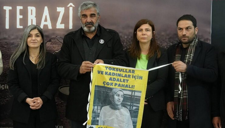 Rojin Kabaiş'in adalet arayışını konu alan 'Kırık Terazi' belgeseli, Diyarbakır'da gösterime girdi