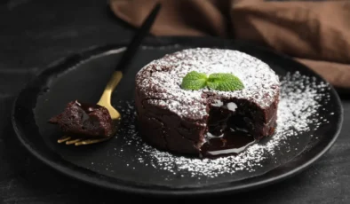 Tatlı krizlerine en masum çözüm: Unsuz ve şekersiz tencerede fit sufle