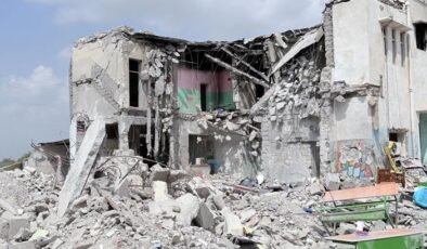 ABD ve İsrail yine İran'da bir okulu hedef aldı! 'Ciddi hasar var'