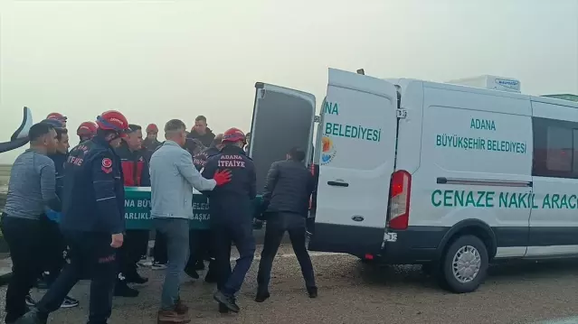 Adana'da yolcu otobüsü devrildi: Ölü ve yaralılar var