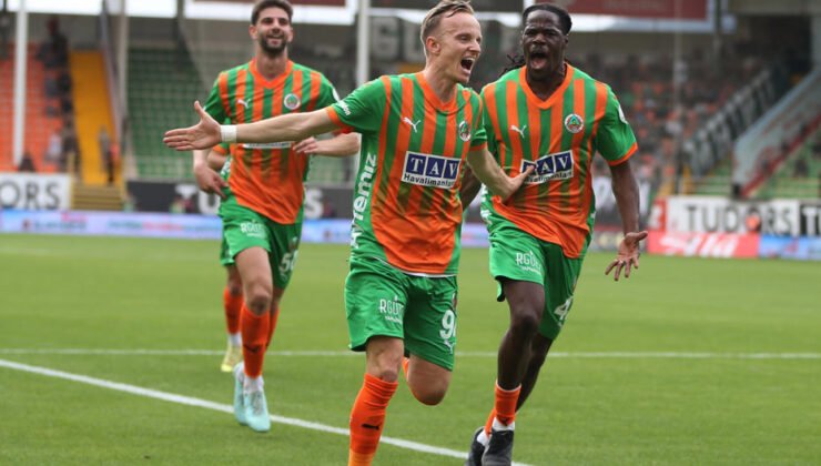Alanyaspor’dan sansasyonel galibiyet: Gol olup yağdılar