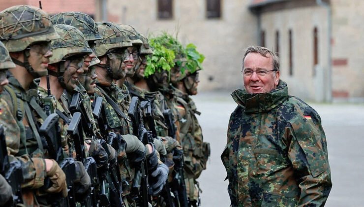 Almanya Irak’ta görev yapan askerlerini tahliye etti