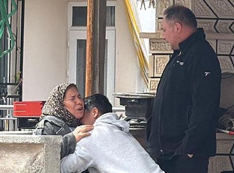 Antalya’da genç adam yatağında ölü bulundu! Annenin feryadı yürek dağladı: Anacığım kalk, torunun geliyor