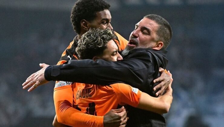 Arda Turan çeyrek finalde