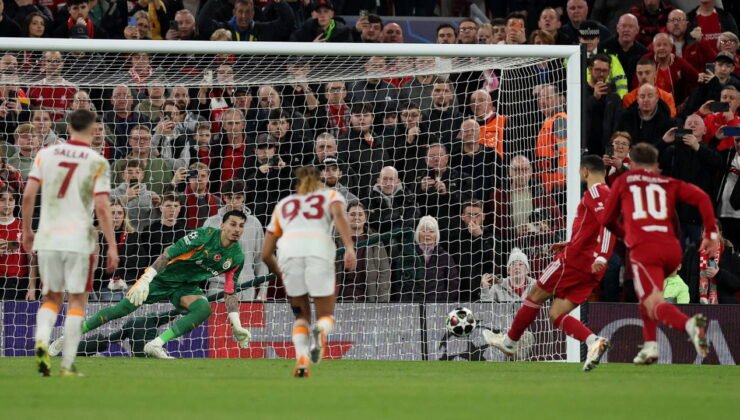 Uğurcan Çakır, Şampiyonlar Ligi'nde yine penaltı çıkardı!