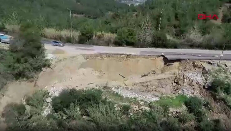 Adana'da yağışların ardından yol çöktü