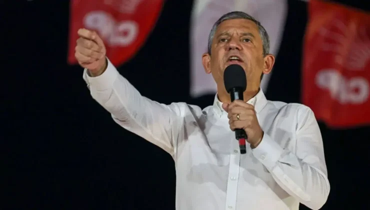 Özgür Özel'den Akın Gürlek'e yanıt: 'Şantajı itiraf ediyor' dedi, o konuşmayı paylaştı