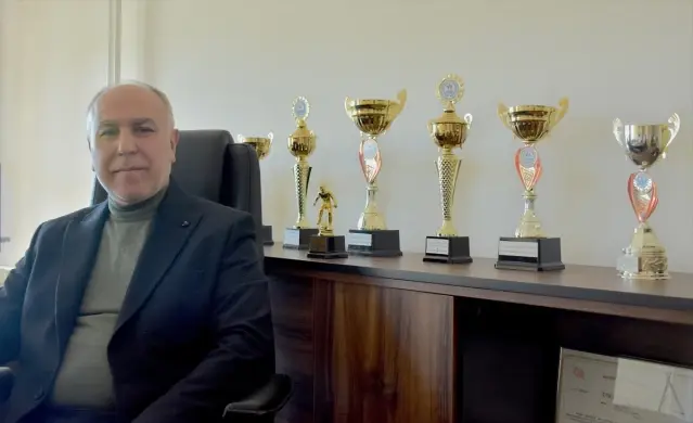 43 yıl önce mezun olduğu okula müdür olarak döndü