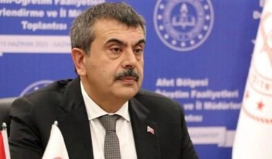 Öğretmenlerin %80’i ara tatilin devamını istiyor