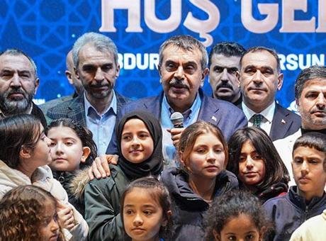 Bakan Tekin: Bizi bir arada tutan değerleri çocuklarımıza kazandırmaya çalışacağım