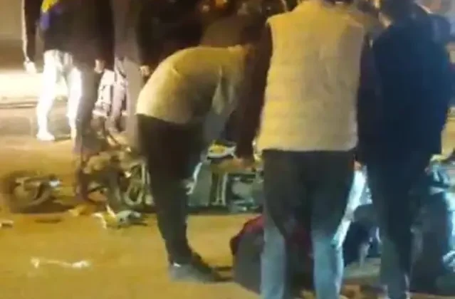 Batman'da feci kaza! Otomobil ile motosiklet çarpıştı