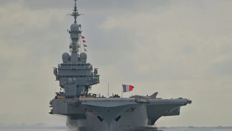 Koşu uygulaması savaş gemisinin yerini ifşa etti