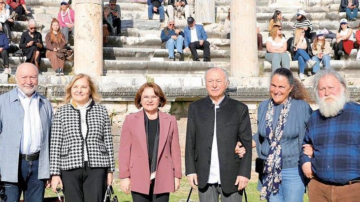 Bilim dünyası Didim’de buluştu! Barış umudu matematikte