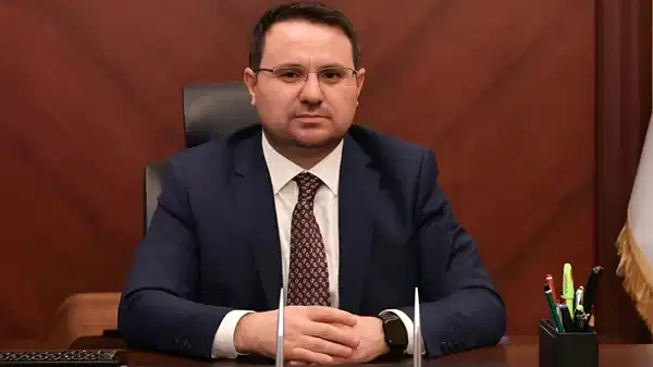 Akın Gürlek, Ekmek Teknesi dizisinde oynadığını açıkladı!