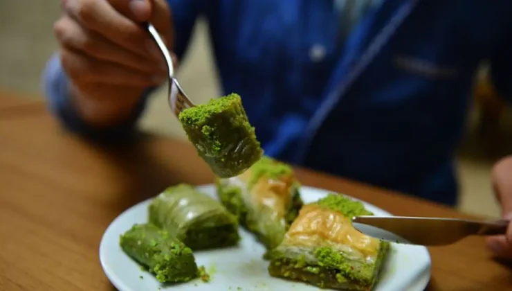 Bayram sofralarında ekonomik gerçek… Düşük gelir, yüksek risk: Obezite yoksullukla artıyor