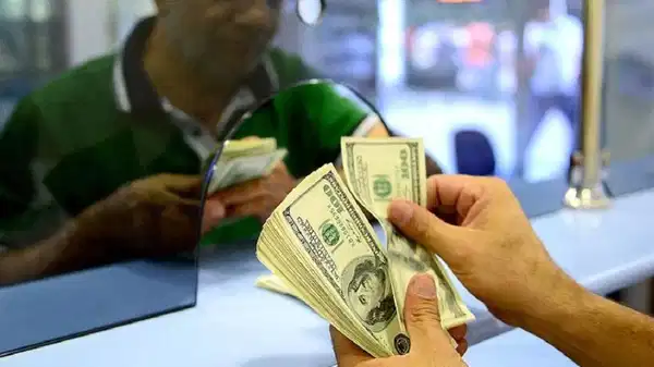 CHP'li Özgür Karabat'tan kritik 'dolar' uyarısı… 'Baskılama politikası çöküyor, harekete geçilmeli'