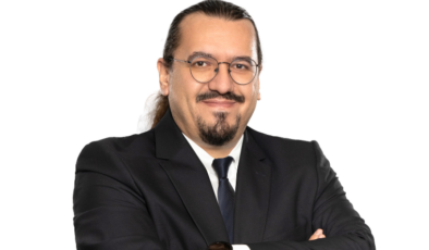 Yazar Bahadır İçel’in 25 yıllık şiir birikimi okurla buluştu