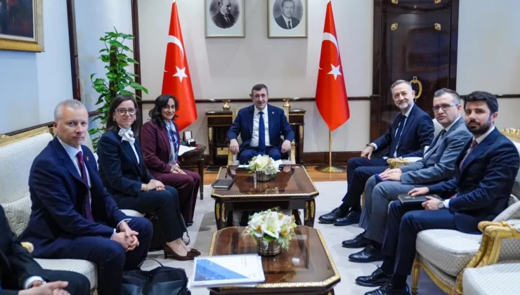 Cevdet Yılmaz, Kanada Dışişleri Bakanı Anand’ı kabul etti