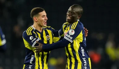 N'Golo Kante Fenerbahçe'nin en iyisi!