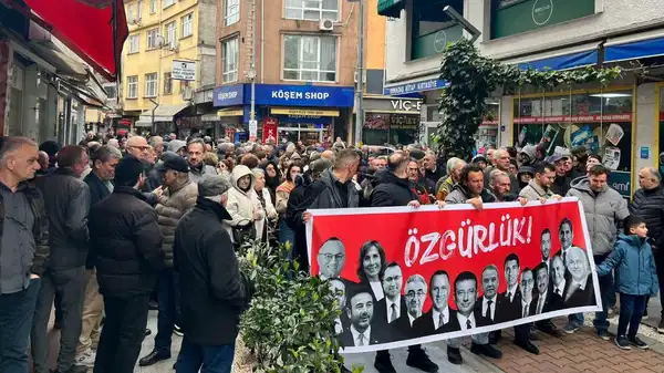 Fındıklı’da 19 Mart yürüyüşü: ‘Hukuksuzluğa karşı adalet ve demokrasi’