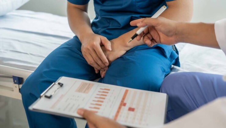 Kendi kendine muayene hayat kurtarıyor: Testis kanserinde erken tanı rehberi