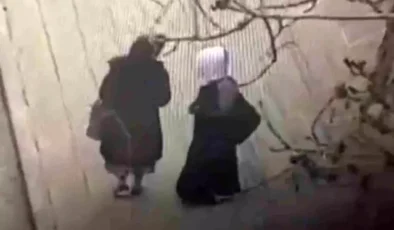 Dilencilik bahanesiyle yaklaştığı kadının çantasını kesip içinden cüzdanını çaldı