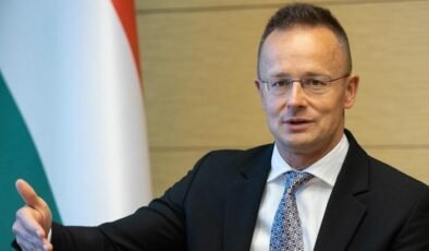 Dışişleri Bakanı’na casusluk suçlaması