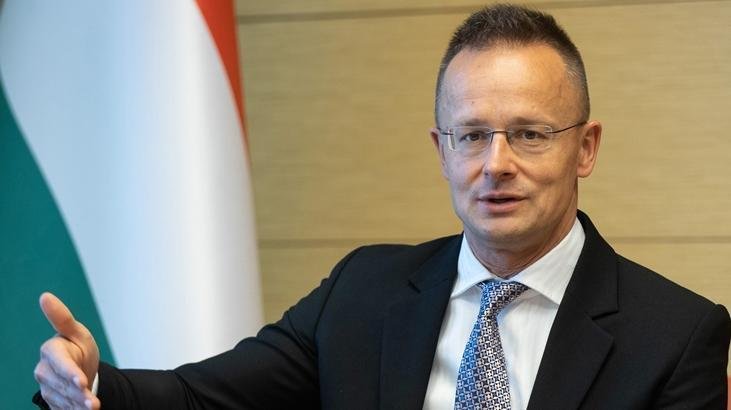 Dışişleri Bakanı’na casusluk suçlaması