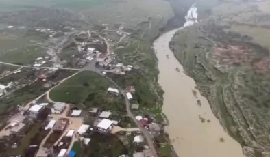 Diyarbakır'da Ambar Çayı taştı, tarım arazilerini su bastı