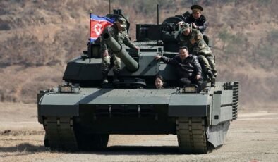 Dünyanın konuştuğu görüntü! Kuzey Kore lideri Kim Jong-un'un kızı tank kullandı