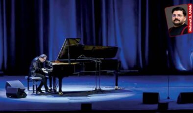 Piyano ve davulun büyülü buluşması