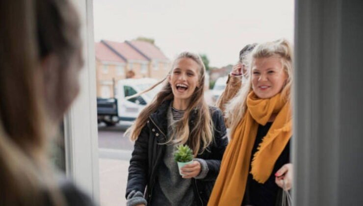 Komşuluk ilişkilerinde sıcaklığıyla öne çıkan 5 burç: Bu burçlar samimiyetleri ve yardımseverlikleriyle herkesin kalbini kazanıyor…