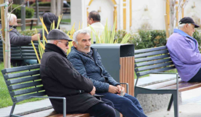 Emekli maaşı ve bayram ikramiyesi yattı mı, ne zaman yatacak?