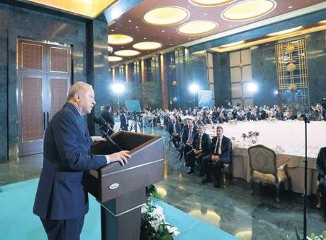 Erdoğan: İsrail bölgemizi felakete sürüklüyor