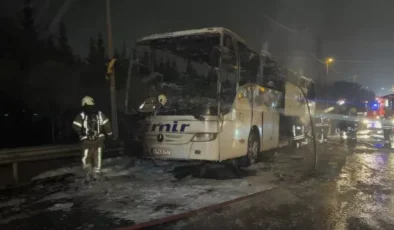 Esenler TEM Otoyolu'nda yolcu otobüsünde yangın çıktı