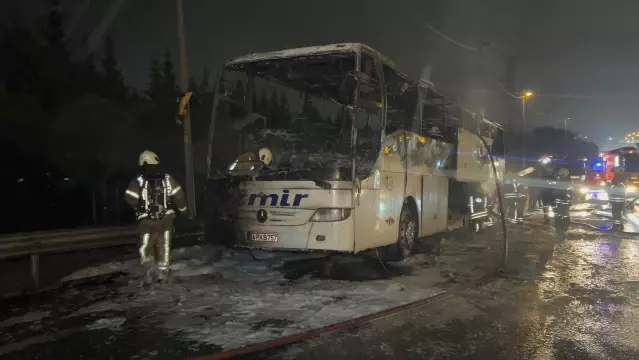 Esenler TEM Otoyolu'nda yolcu otobüsünde yangın çıktı
