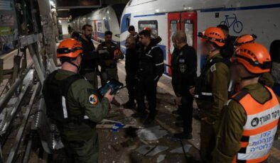 İran’dan, İsrail’in merkezinde 'küme mühimmatlı' füze saldırısı