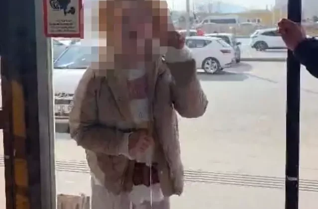 Fark ücretine itiraz eden kadın eczaneye saldırdı!