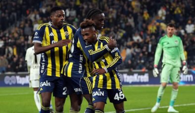 Kadıköy'de gol yağmuru: Fenerbahçe 4-1 Gaziantep FK