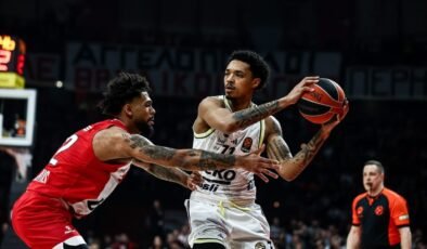 Fenerbahçe Yunanistan’da kaybetti