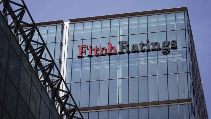 Fitch'ten kritik Hürmüz Boğazı uyarısı: 6 ay kapalı kalırsa petrol 120 doları bulabilir