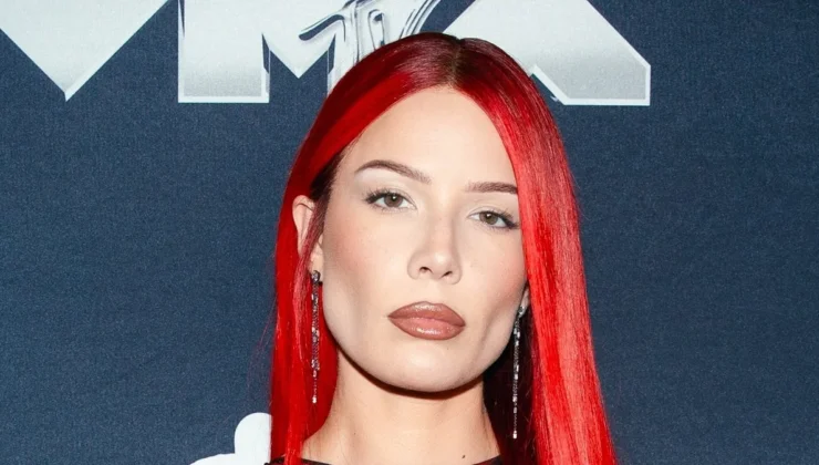 Halsey’den türkçe bayram mesajı: "Şeker Bayramınız kutlu olsun"