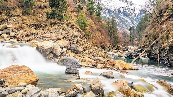 Himalaya alarmı! Buzulları eriyor, 2 milyar kişi tehdit altında