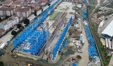 Sakarya'daki Türkiye'nin ilk hızlı tren fabrikasının yapımında yüzde 55 ilerleme sağlandı