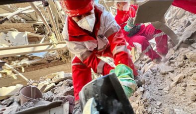 İran Kızılay: ABD-İsrail saldırılarında 9 bin 669 sivil yapı hasar gördü"